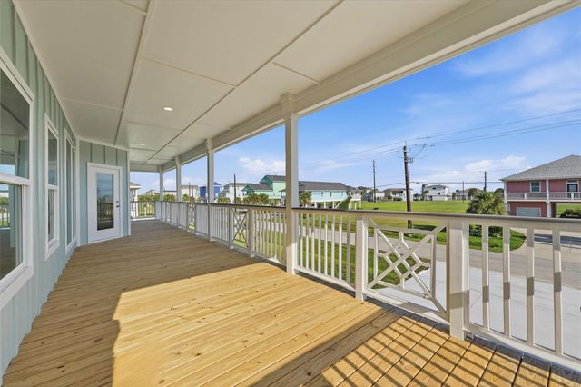 18618 Shaman Drive, Galveston, TX 77554
