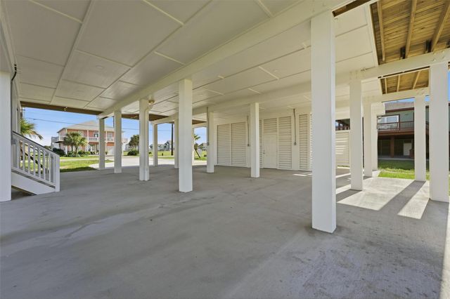 18618 Shaman Drive, Galveston, TX 77554