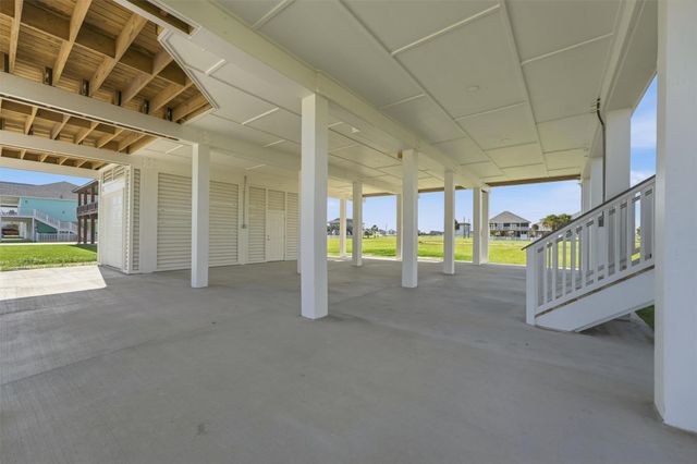 18618 Shaman Drive, Galveston, TX 77554