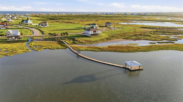 18618 Shaman Drive, Galveston, TX 77554