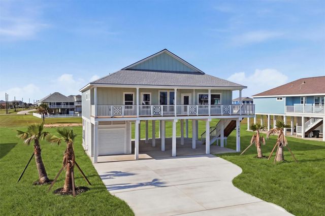 18618 Shaman Drive, Galveston, TX 77554