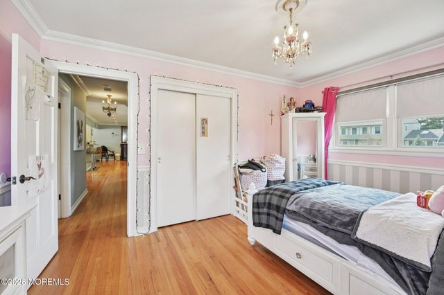 676 Rutgers Place, Paramus, NJ 07652