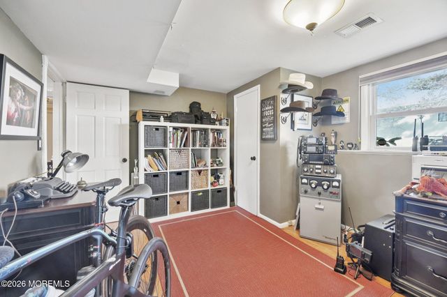 676 Rutgers Place, Paramus, NJ 07652