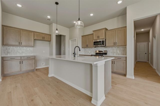 153 Big Sky Road, Decatur, TX 76234