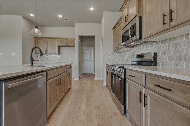 153 Big Sky Road, Decatur, TX 76234