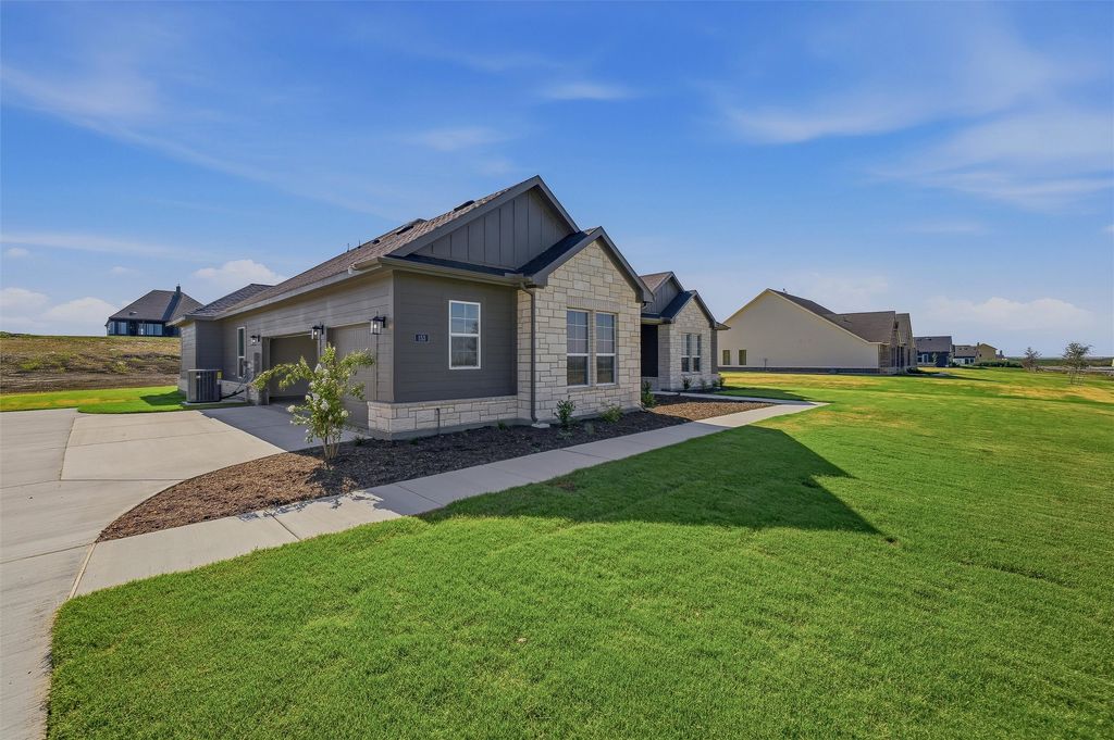 153 Big Sky Road, Decatur, TX 76234 — photo 4