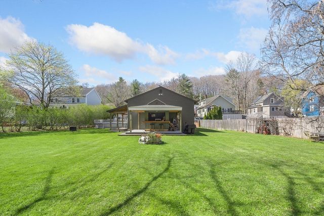 19 Lebanon, Melrose, MA 02176