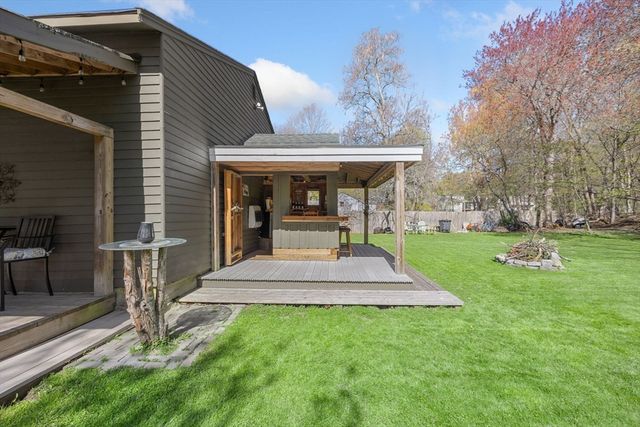 19 Lebanon, Melrose, MA 02176