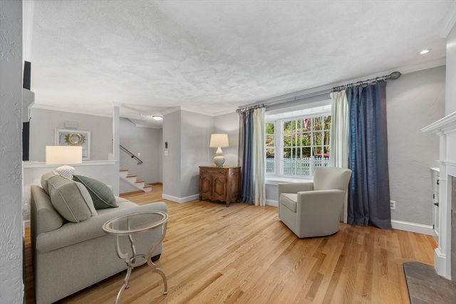 19 Lebanon, Melrose, MA 02176