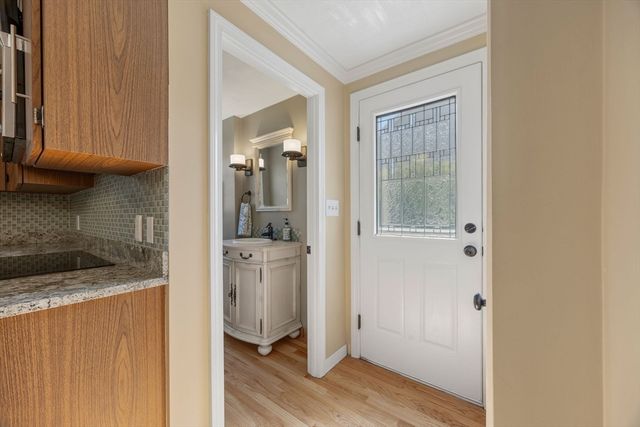 19 Lebanon, Melrose, MA 02176