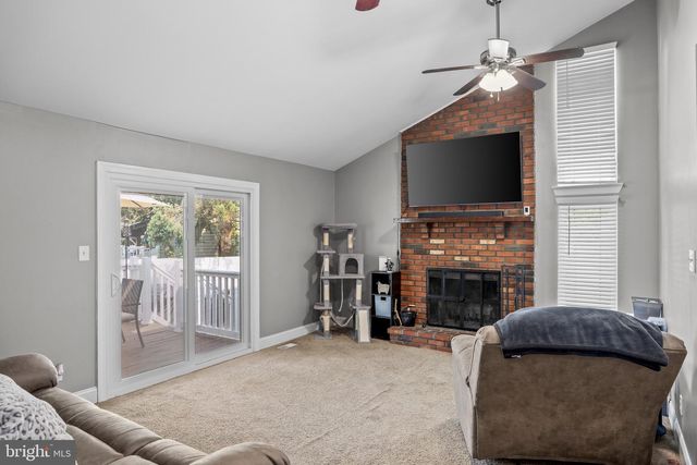 86 DEER PARK CIR, Blackwood, NJ 08012