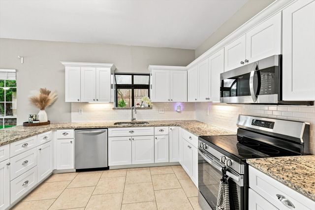 2520 Bear Haven Drive, Grapevine, TX 76051