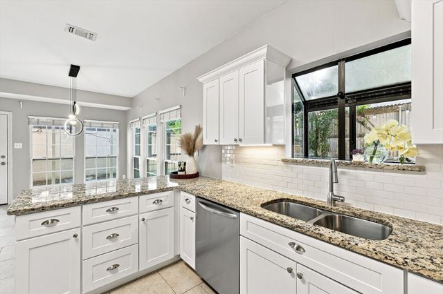 2520 Bear Haven Drive, Grapevine, TX 76051