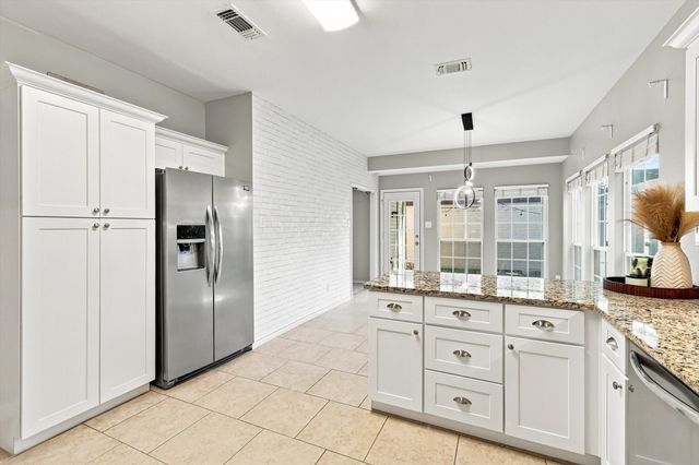 2520 Bear Haven Drive, Grapevine, TX 76051