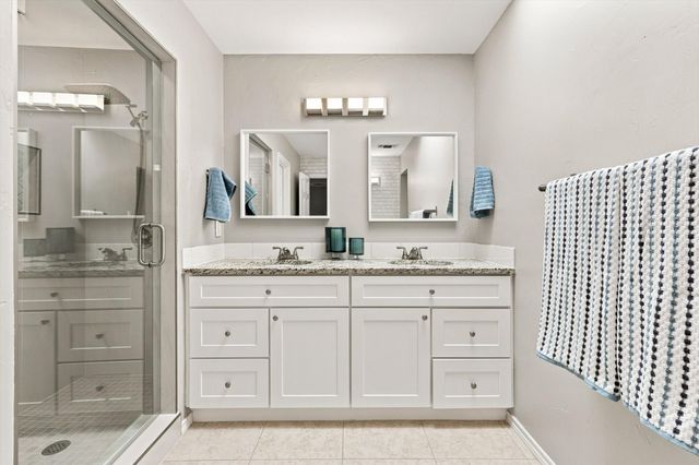 2520 Bear Haven Drive, Grapevine, TX 76051