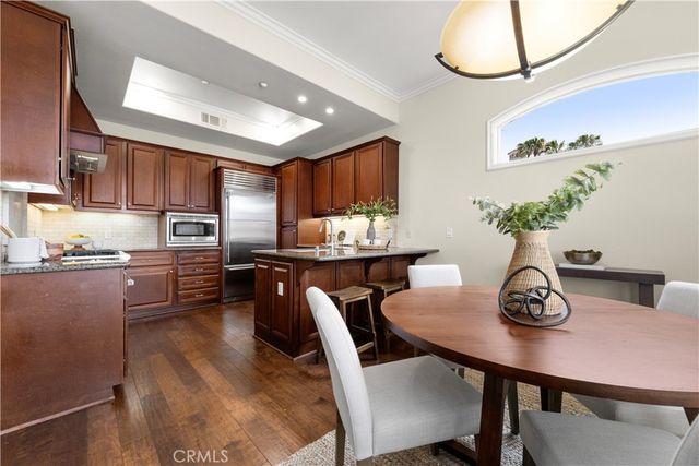 401 Bernard Street 409, Costa Mesa, CA 92627