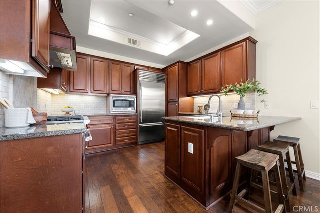 401 Bernard Street 409, Costa Mesa, CA 92627