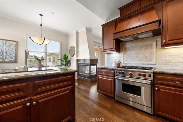 401 Bernard Street 409, Costa Mesa, CA 92627
