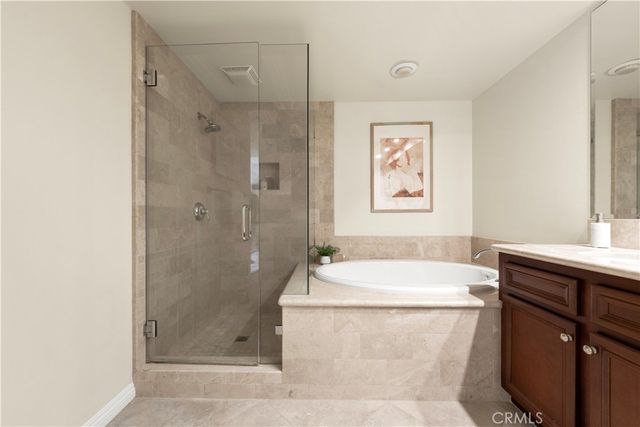 401 Bernard Street 409, Costa Mesa, CA 92627