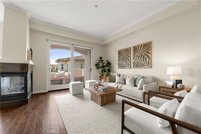 401 Bernard Street 409, Costa Mesa, CA 92627