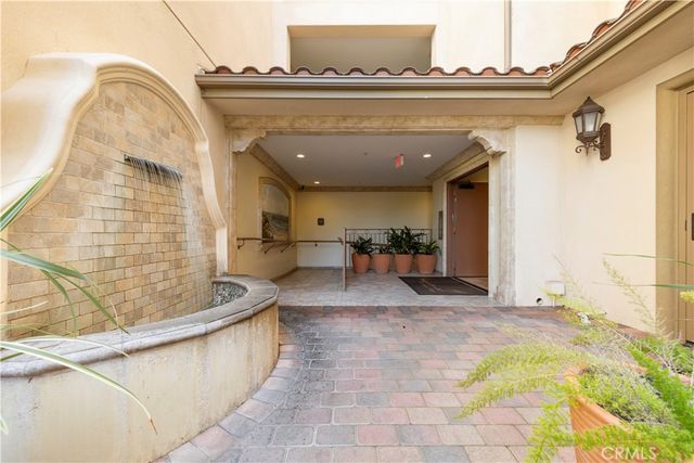 401 Bernard Street 409, Costa Mesa, CA 92627