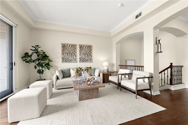 401 Bernard Street 409, Costa Mesa, CA 92627
