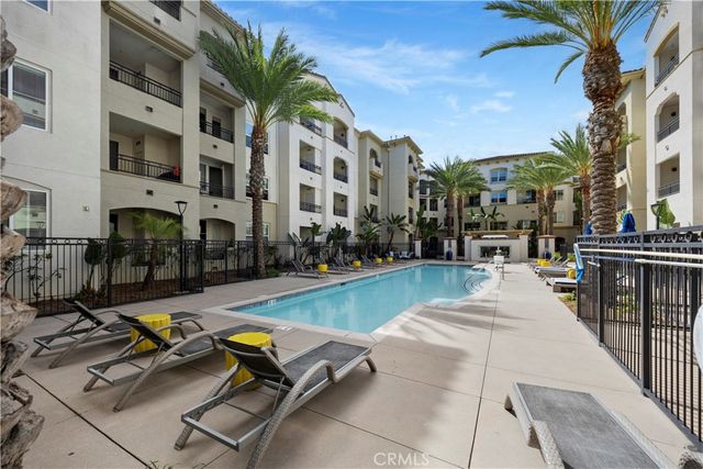 401 Bernard Street 409, Costa Mesa, CA 92627