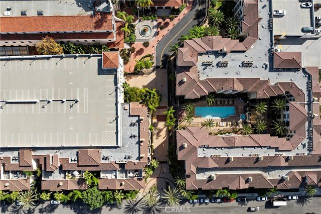 401 Bernard Street 409, Costa Mesa, CA 92627