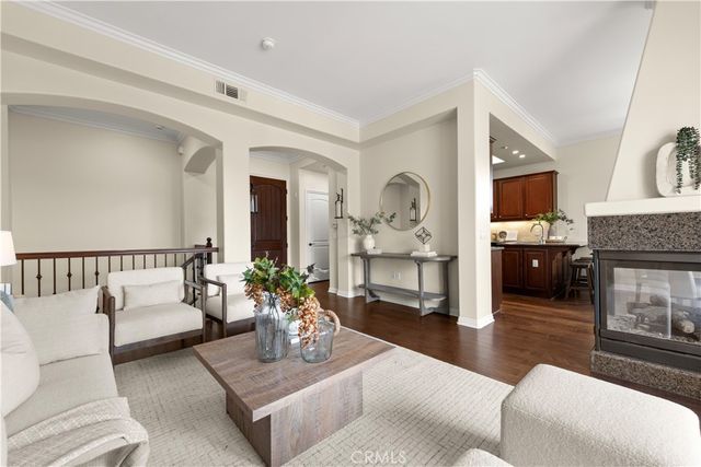 401 Bernard Street 409, Costa Mesa, CA 92627
