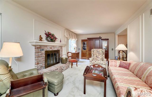 1503 Walpole Drive, Chesterfield, MO 63017