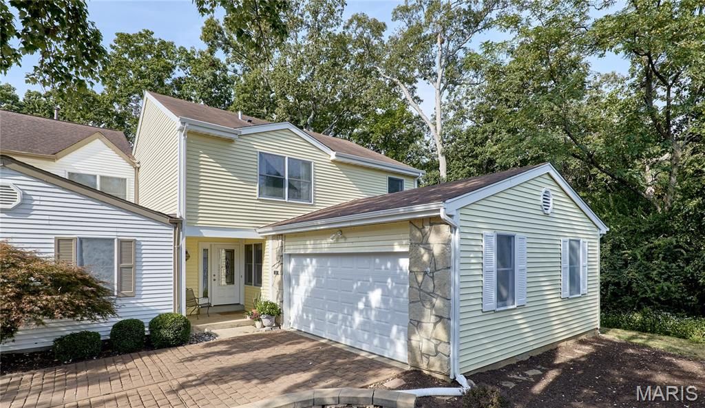 1503 Walpole Drive, Chesterfield, MO 63017