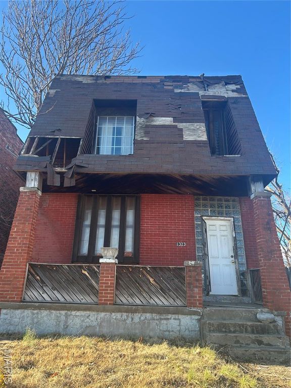 1323 N Taylor Avenue, St Louis, MO 63113