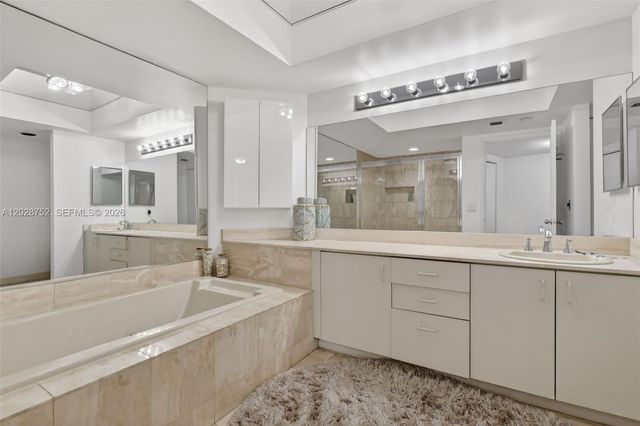 1000 Island Boulevard 503, Aventura, FL 33160