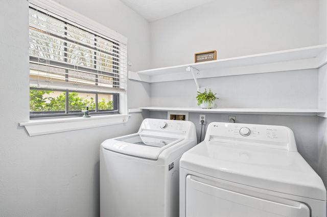 819 Rolling Run Court, Houston, TX 77062