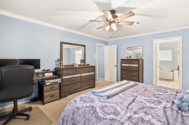 819 Rolling Run Court, Houston, TX 77062