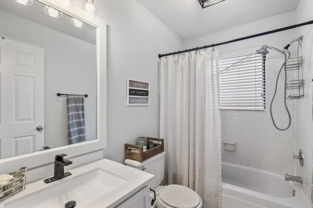 819 Rolling Run Court, Houston, TX 77062