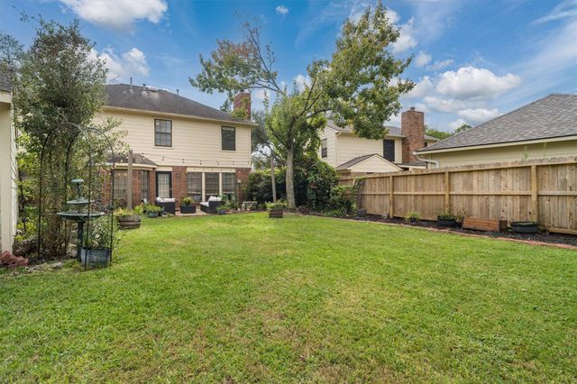 819 Rolling Run Court, Houston, TX 77062