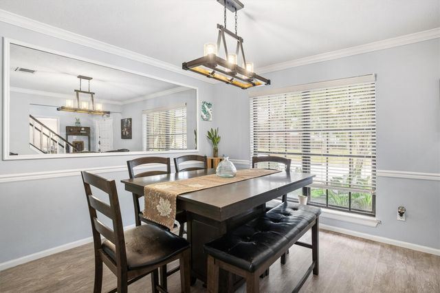 819 Rolling Run Court, Houston, TX 77062