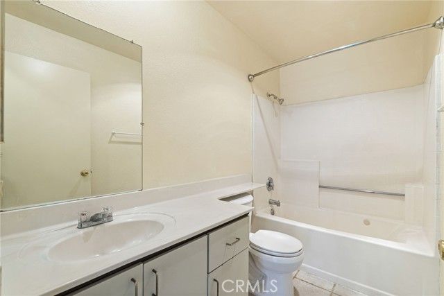 1700 E Avenue Q14 # 8, Palmdale, CA 93550