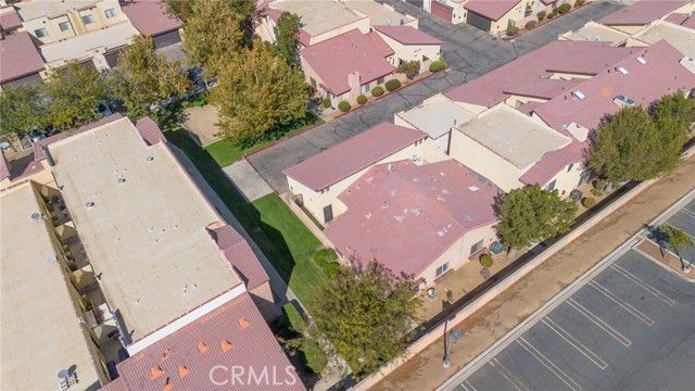 1700 E Avenue Q14 # 8, Palmdale, CA 93550