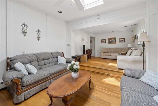 32 Carolina Drive, New City, NY 10956