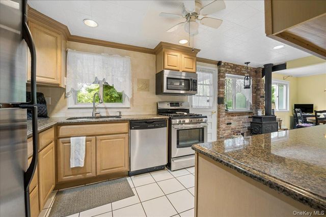 32 Carolina Drive, New City, NY 10956