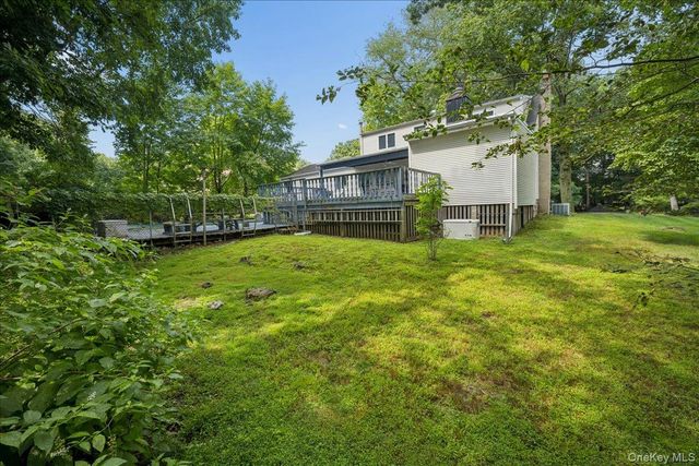 32 Carolina Drive, New City, NY 10956