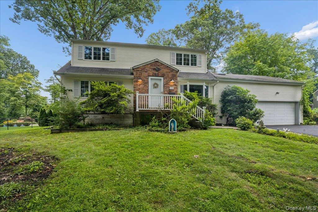 32 Carolina Drive, New City, NY 10956