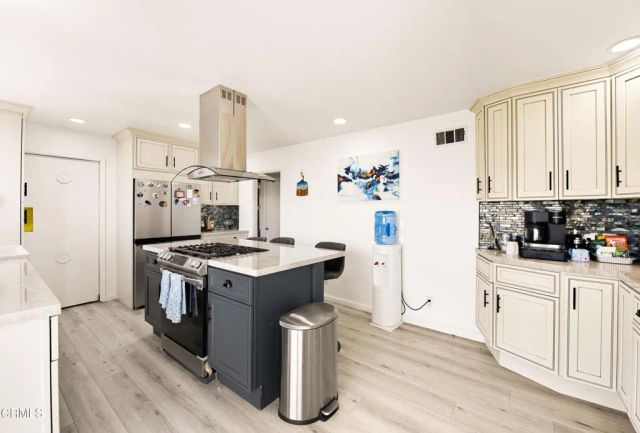 1820 Temple Avenue, Camarillo, CA 93010