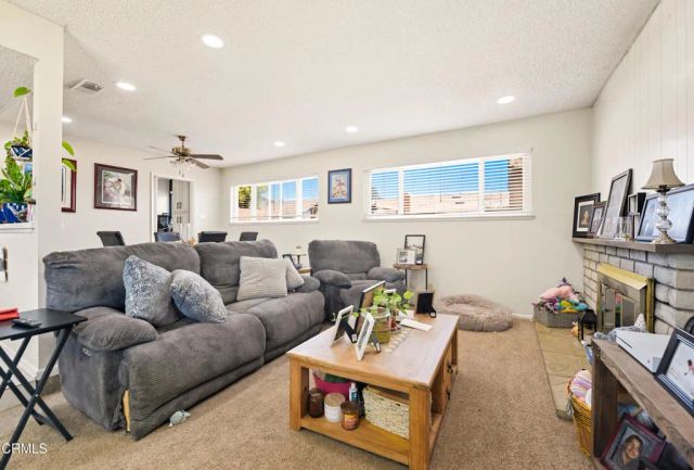 1820 Temple Avenue, Camarillo, CA 93010