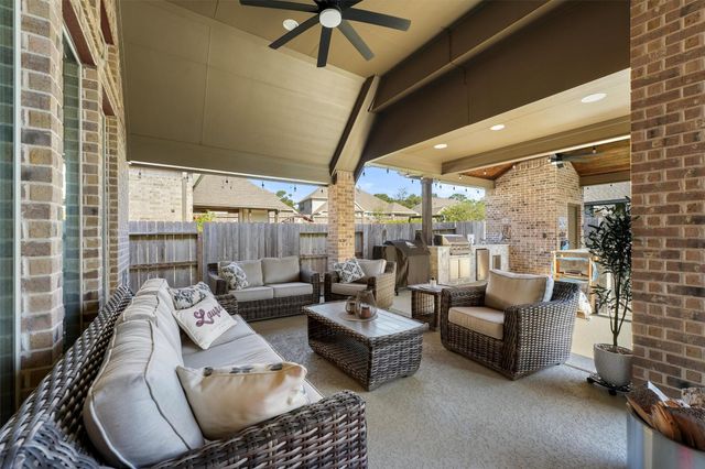 19219 Yellow Chestnut Lane, New Caney, TX 77357