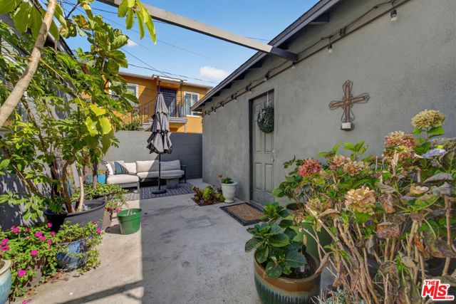 1727 Delaware Avenue, Santa Monica, CA 90404