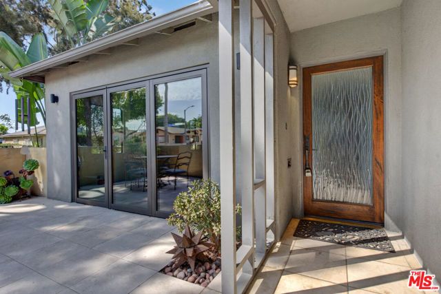 1727 Delaware Avenue, Santa Monica, CA 90404