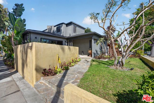 1727 Delaware Avenue, Santa Monica, CA 90404